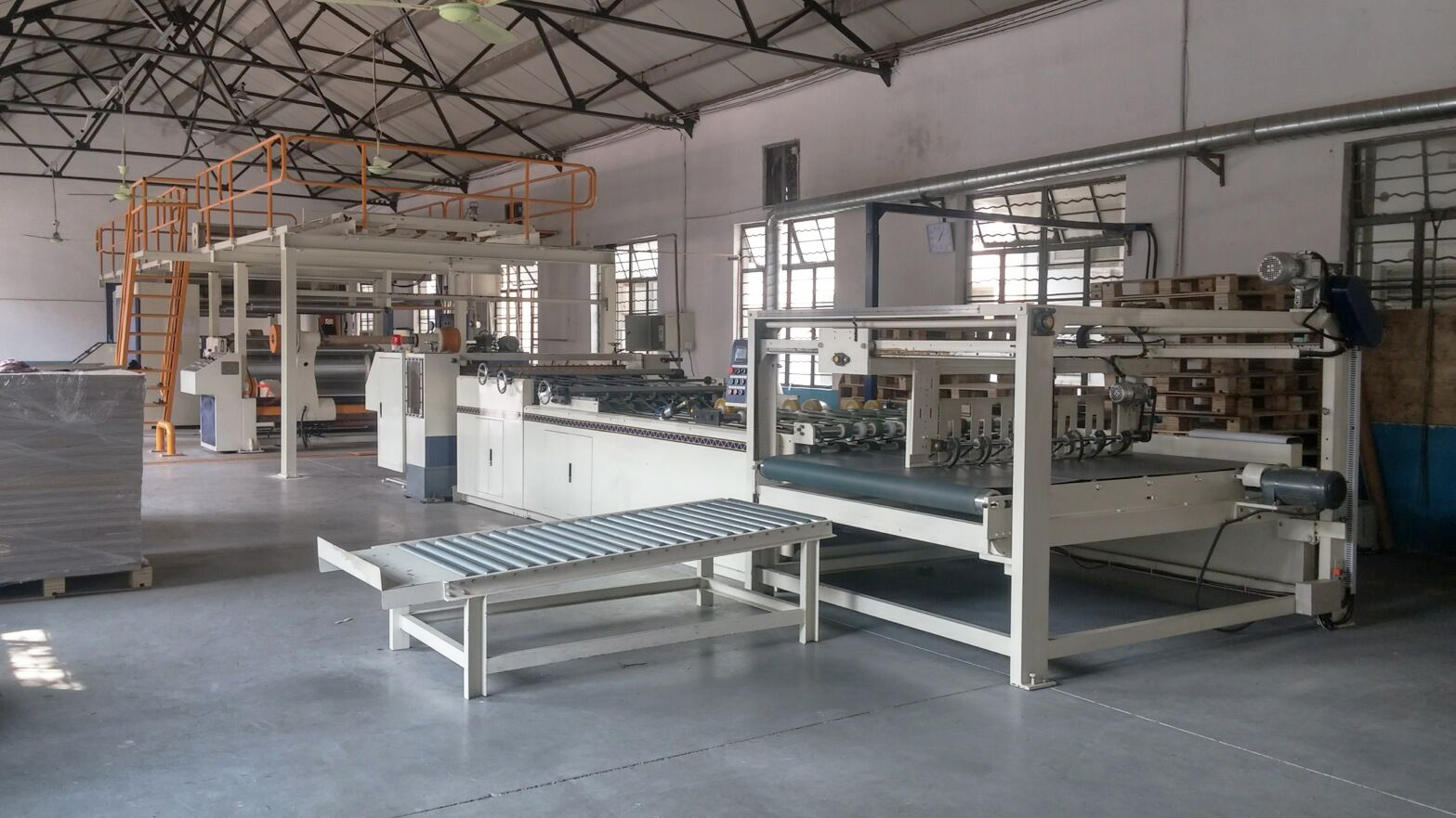 Complete 2 Ply E F G Flute Corrugated Cardboard Carton Box Machine Production Line Micro